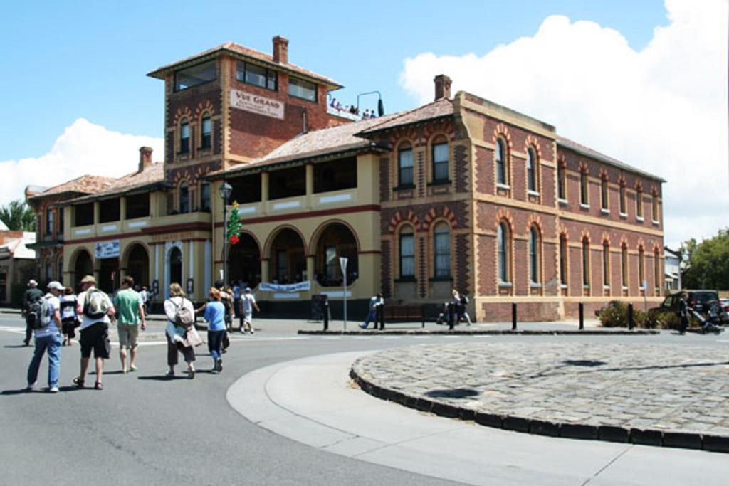 Vue Grand Hotel Queenscliff Exterior photo
